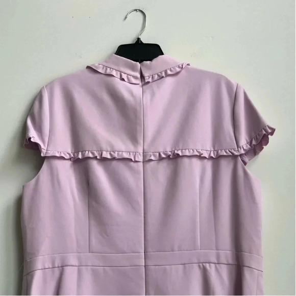 New Gal Meets Glam Emma Ruffle Crepe Dress Collared lilac
Peter Pan collar plus - Picture 9 of 13